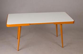 Stolek Jiroutek Stolek Jiroutek