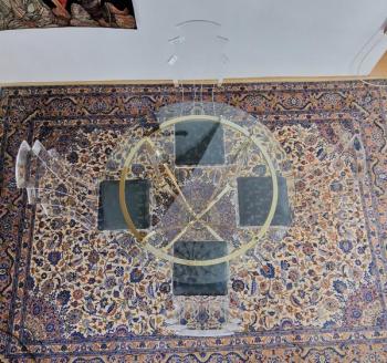 Komplet moderního kulatého stolu a 4 židle Komplet moderního kulatého stolu a 4 židle